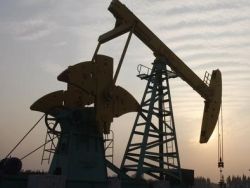 Депутат: российский бюджет выдержит любое падение цен на нефть
